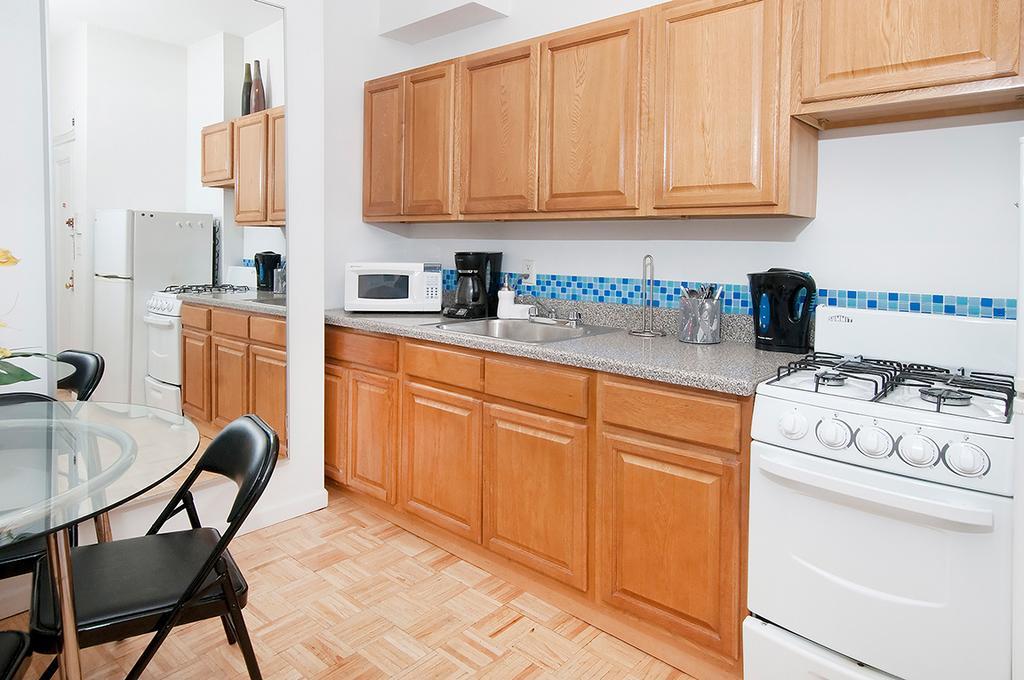 Mid Town East Street Apartments Next To Times Square New York Bilik gambar